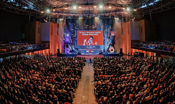 Image gallery marquee